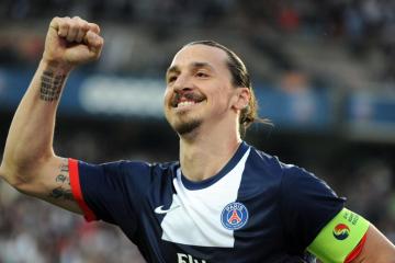 开云体育入口-沪上围城，血溅东方体育中心的夜晚，谁最终锁死了拉文？