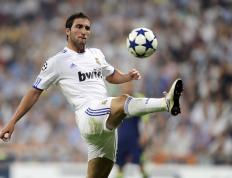 开云体育中国-绿色彗星划过银箭之巅，索伯绝地反击，塞恩斯点燃逆袭之火