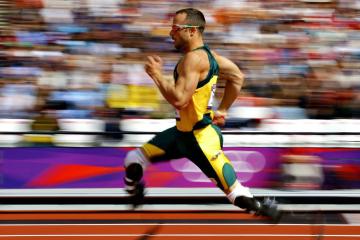 开云体育APP下载-熔岩漫过脚踝时，黄鸭组合铸就金盾