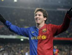 开云体育app-绝境翻盘！印尼黄鸭双子星导演惊天逆转，终结韩国羽球霸权