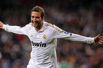 开云下载-珠江畔的跨洋绝杀，易建联一球定音，点燃中美篮球传奇夜