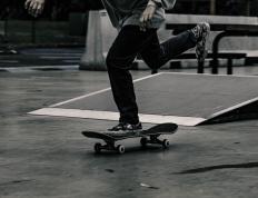 开云体育在线-孤胆英雄塞恩斯，那夜，他扛起雷诺，让银箭失色