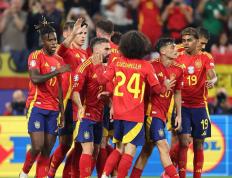 开云官网-西班牙队在比赛中令人印象深刻