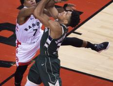 开云体育平台APP-猛龙连胜雄鹿，东部决赛再次扳平