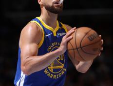 开云APP-勇士队传奇球星斯蒂芬-库里迎来复出