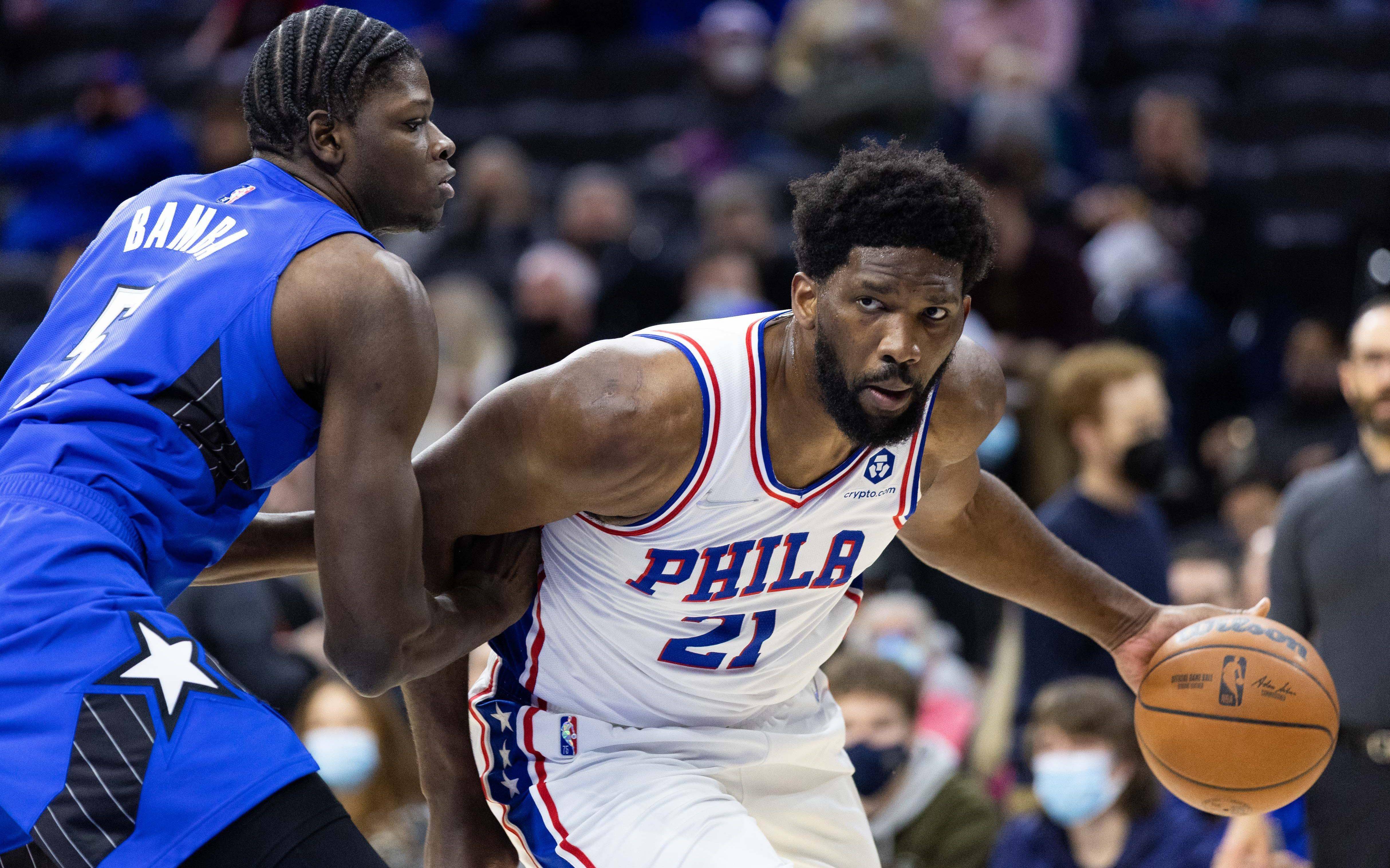开云体育官网-包含恩比德获得NBA最佳防守球员，队友齐赞不绝的词条