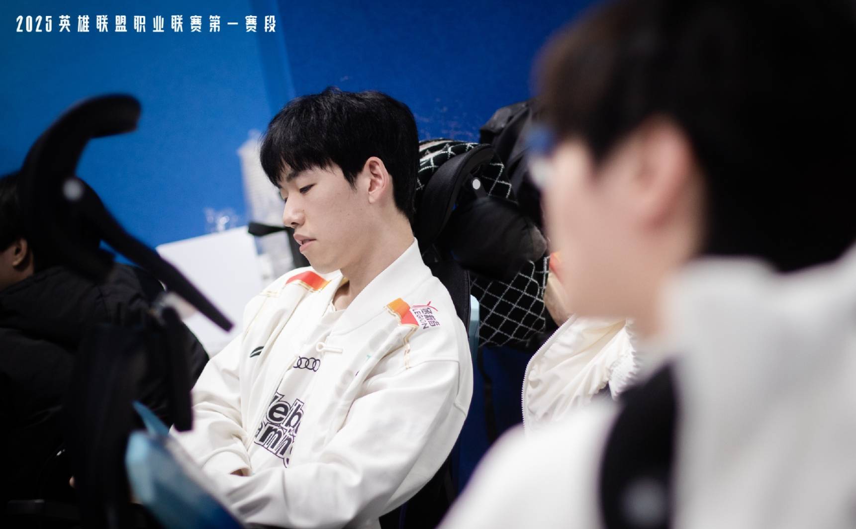 开云官网-WBG鏖战EDG，Scout拿下关键大龙激烈交锋八强赛，让粉丝疯狂欢呼的简单介绍