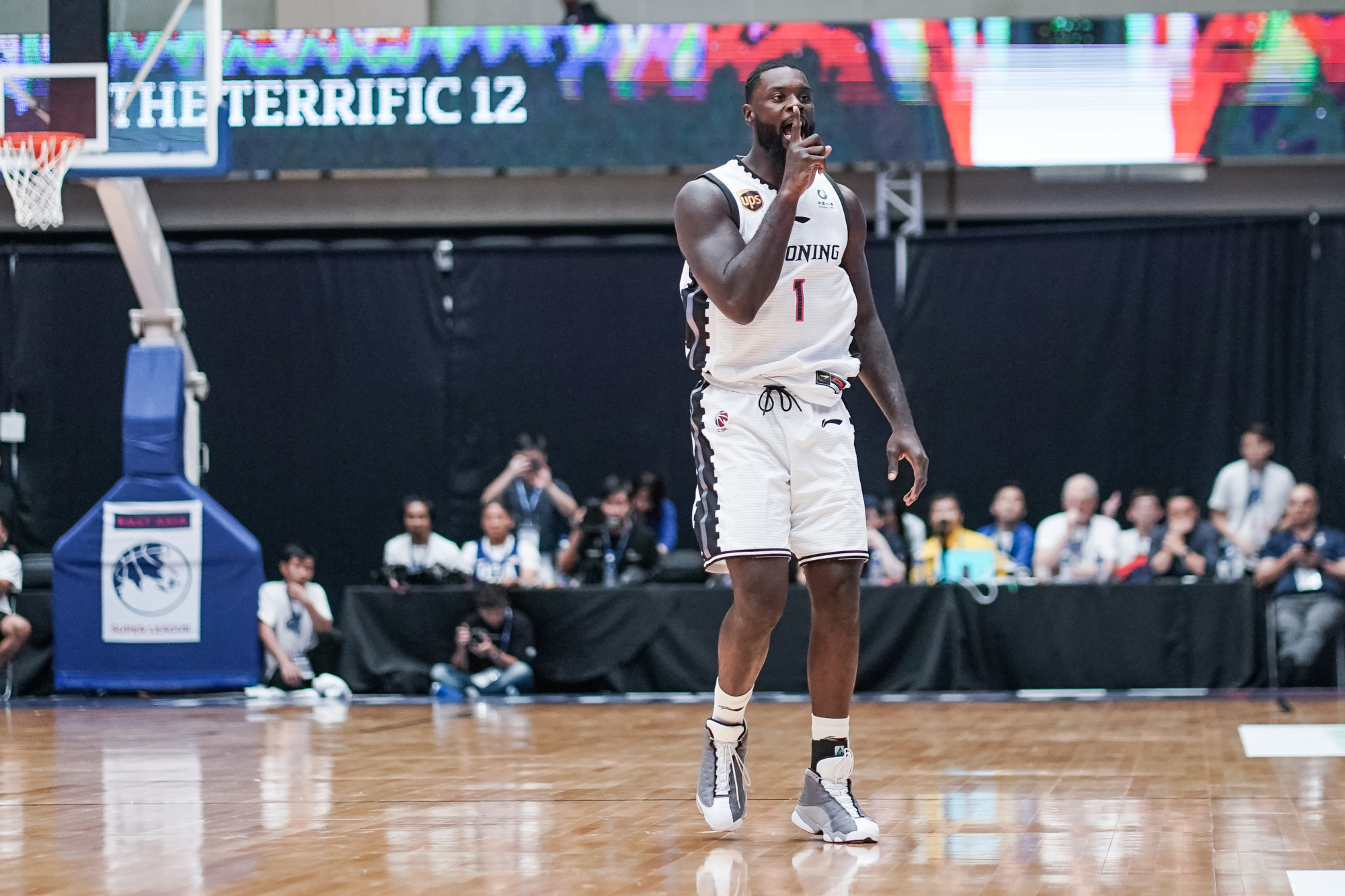 开云体育登录-猛龙外援受伤，球队战斗力下降的简单介绍