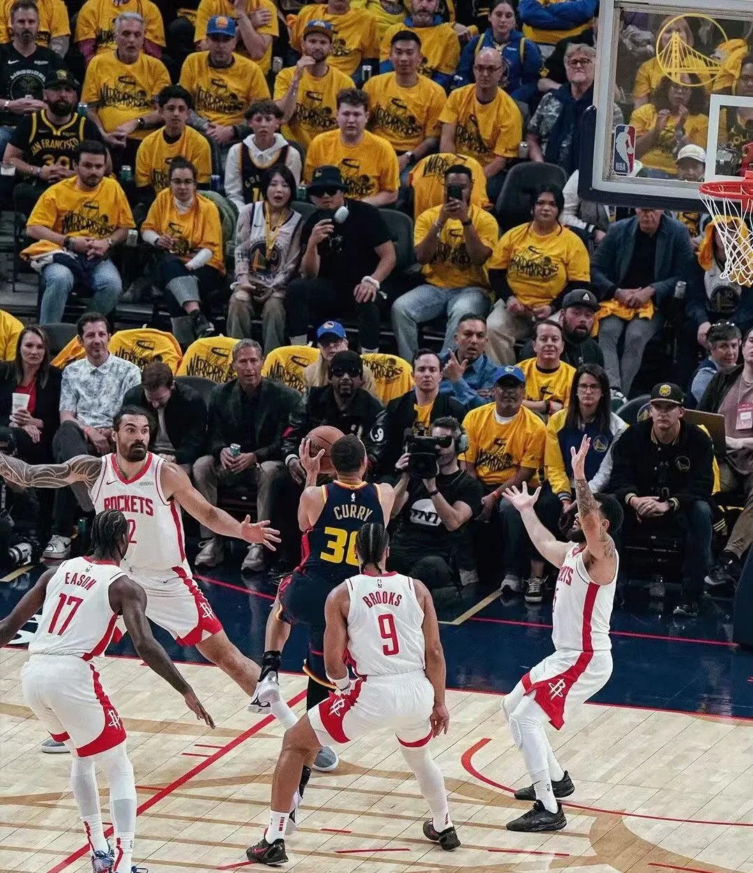 开云体育APP下载-勇士2-3不敌开拓者，陷入季后赛生死战