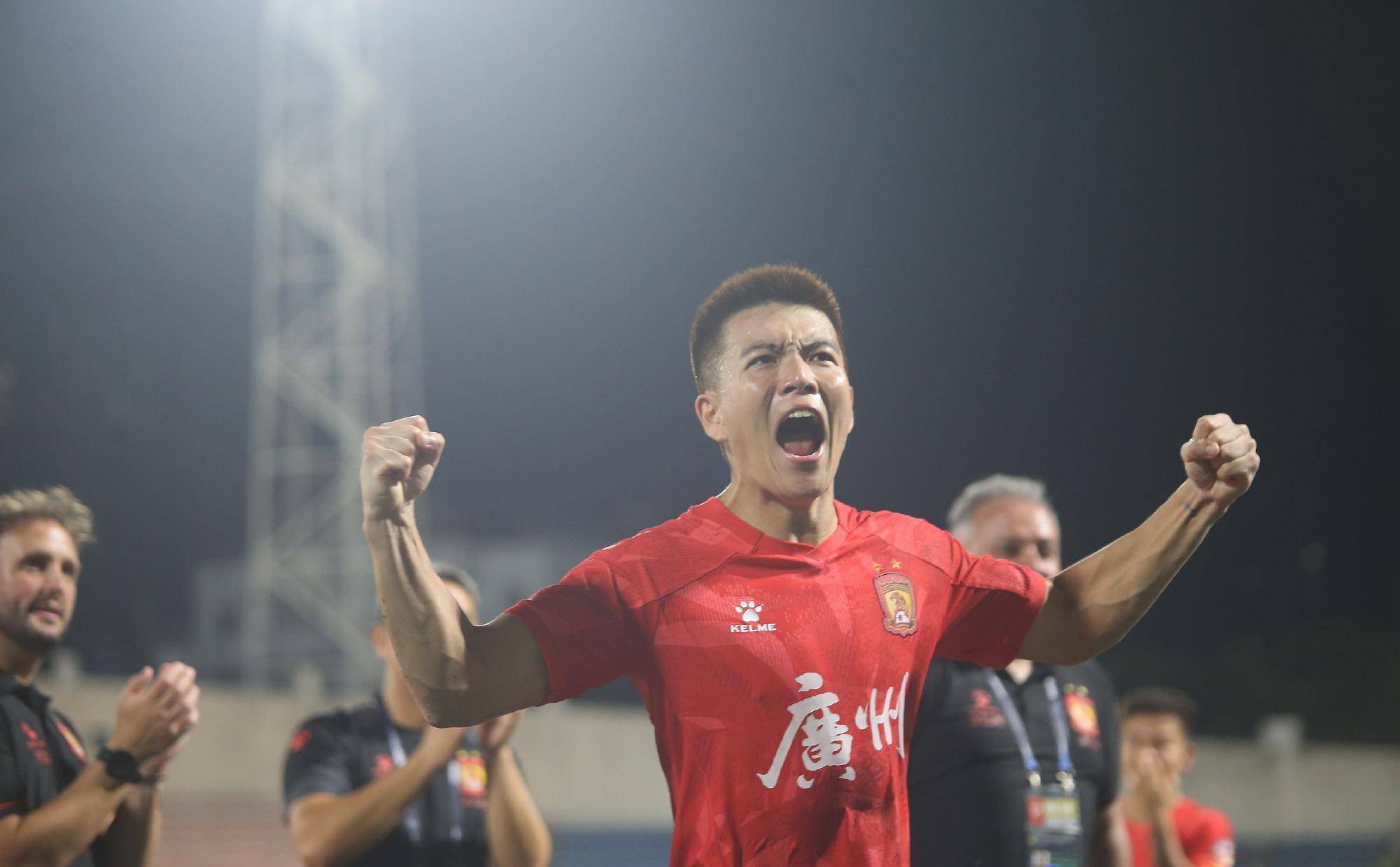 开云体育-广州队在比赛中取得关键一分，跻身半决赛