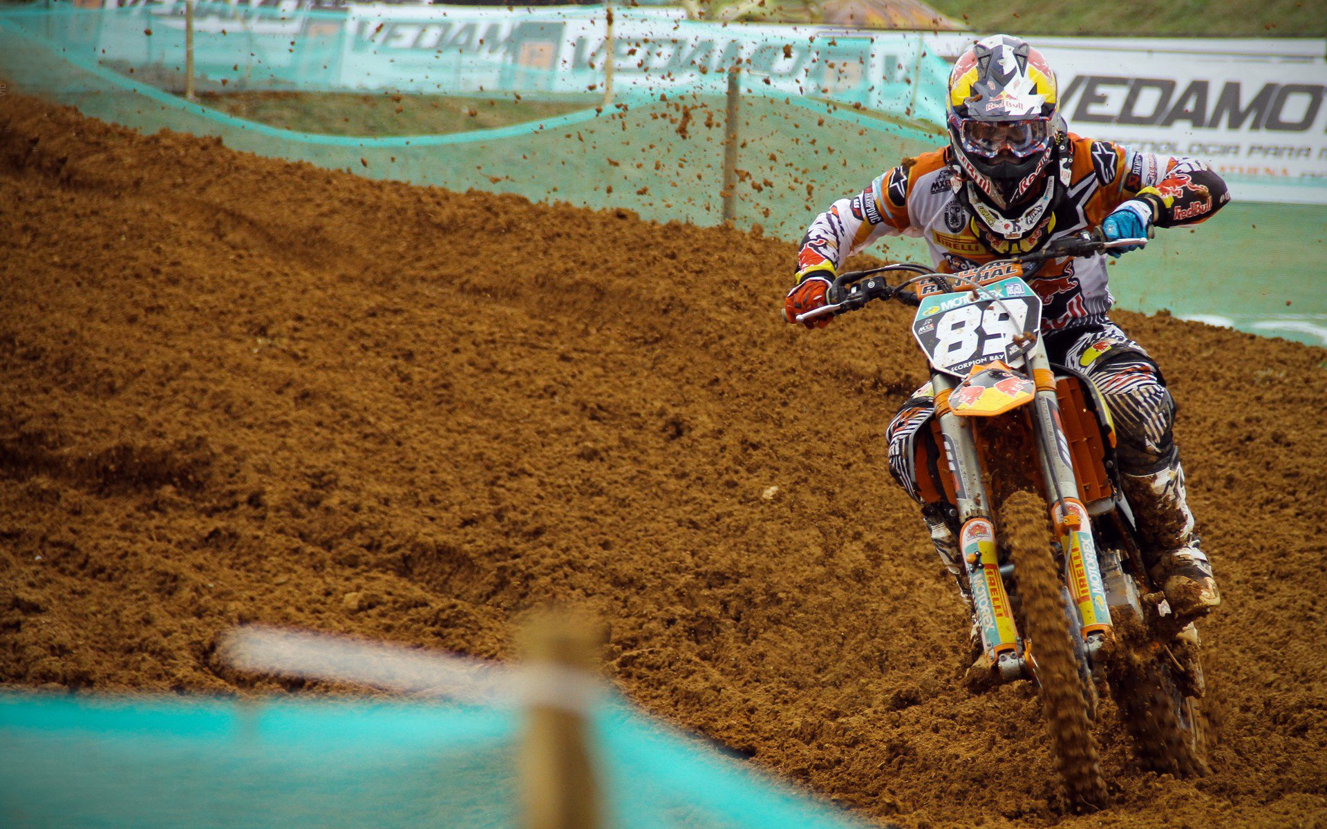 开云体育中国-双城记，芝加哥的坚韧与威尼斯的闪耀